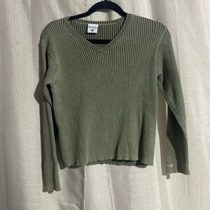 Columbia pullover cropped sweater size L